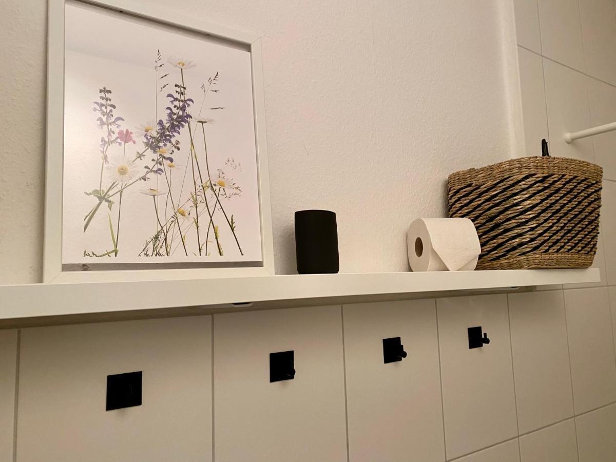 Zentrumsnahe Schoene Altbauwohnung Bis 4 Personen 플렌스부르크 외부 사진